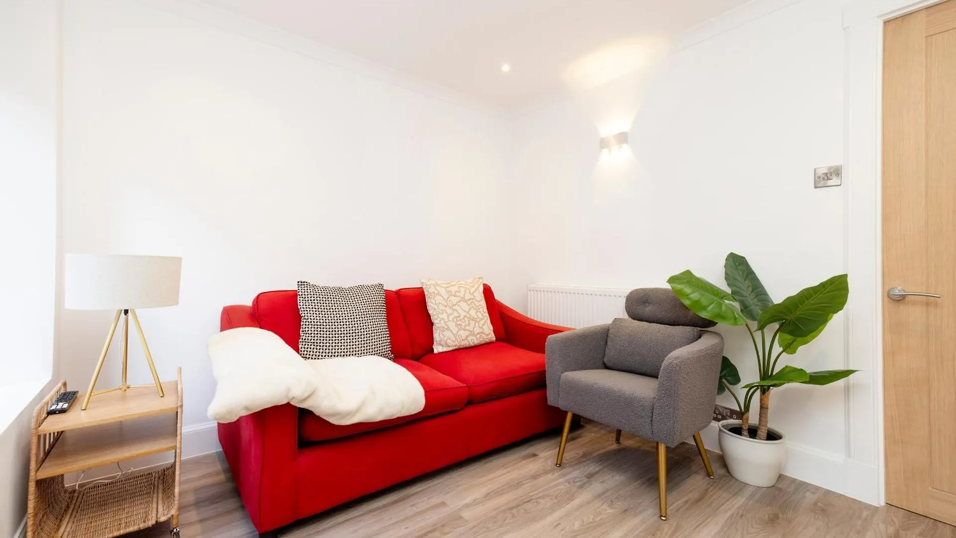 Joivy 3Br Flat In Haymarket With Free Parking Edinburgh Apartment