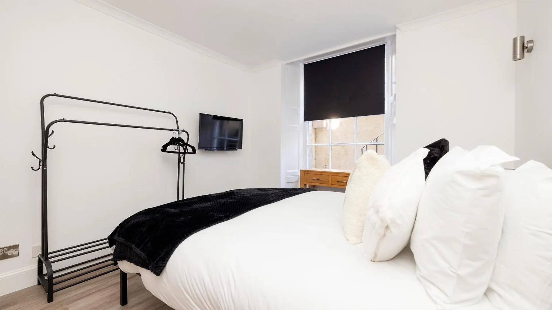 Joivy 3Br Flat In Haymarket With Free Parking Edinburgh Apartment