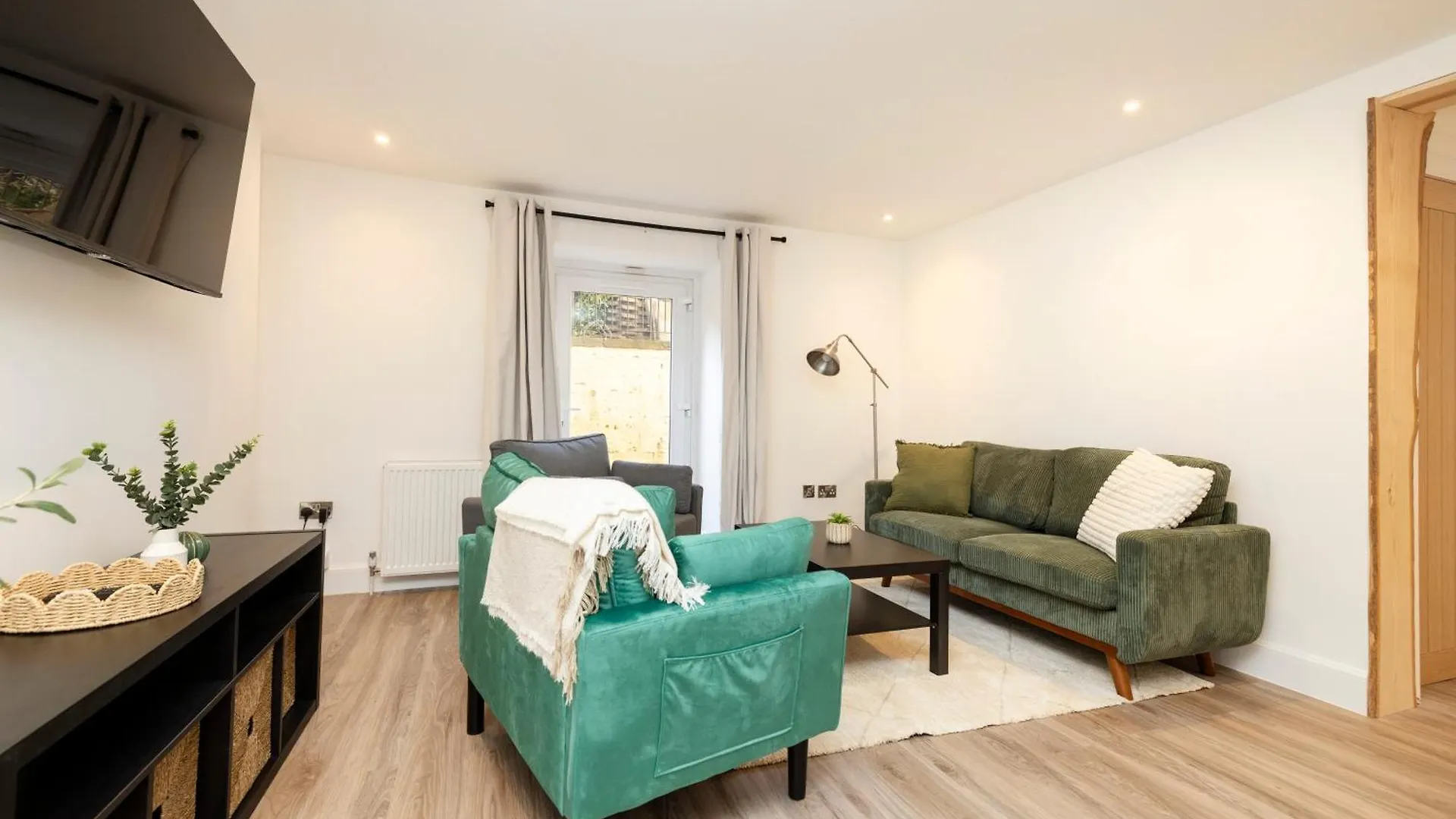 Apartment Joivy 3Br Flat In Haymarket With Free Parking Edinburgh United Kingdom